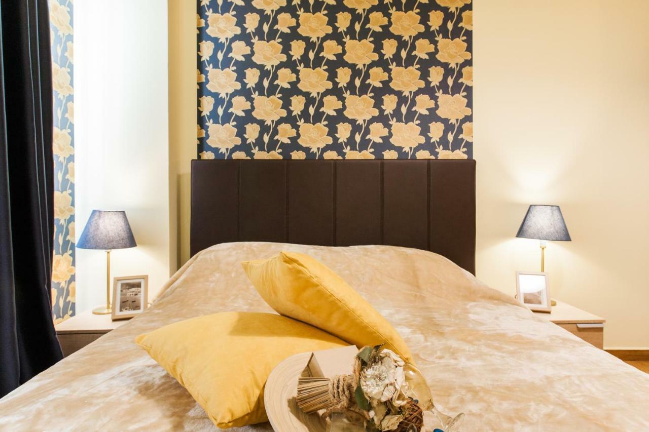 Private Central View Rooms In Apartment Near To Acropolis Metro Station أثينا المظهر الخارجي الصورة
